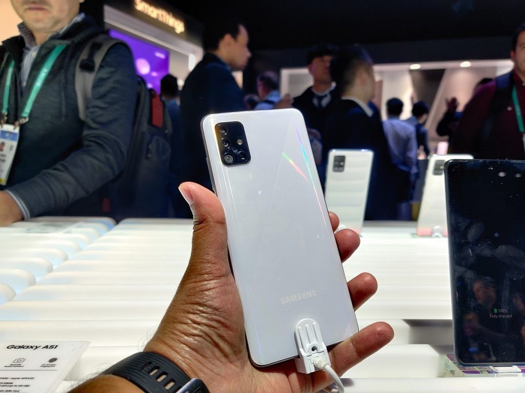 Samsung Galaxy A51 و A71 Hands-on: برندگان تلفن هوشمند میان رده