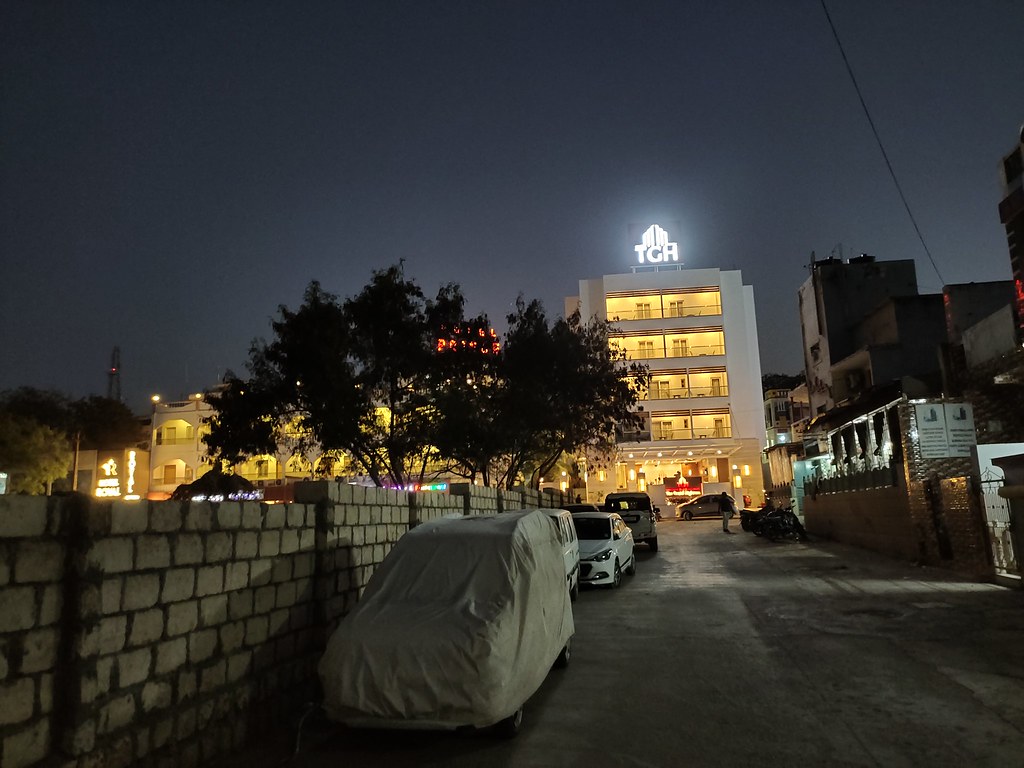 iQOO 3 — Low-light